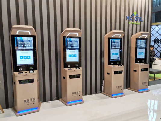 27 İnç 32 İnç Serbest Daimi Self Servis Kiosk Terminal Kart Okuyucu QR Tarayıcı
